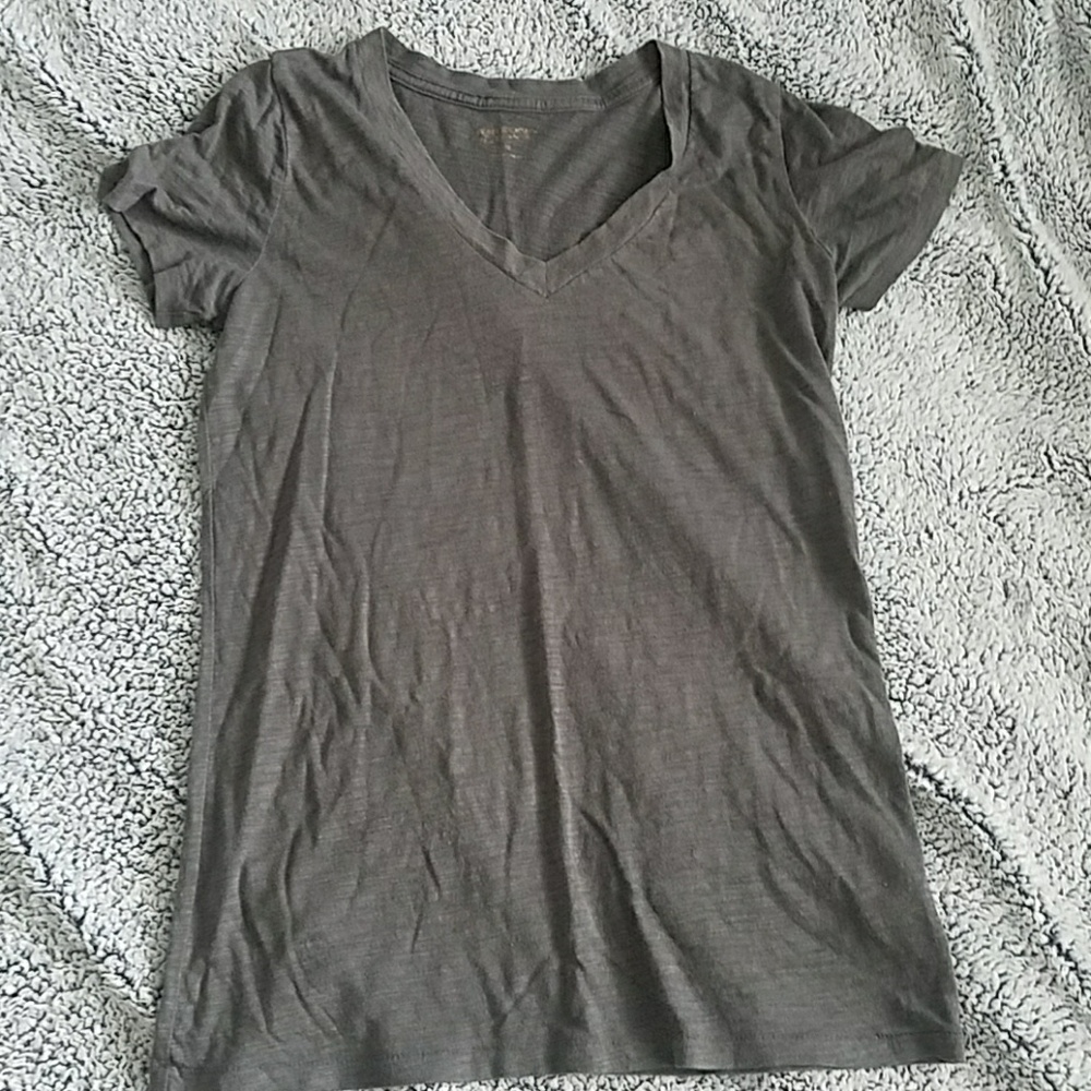 Grey T